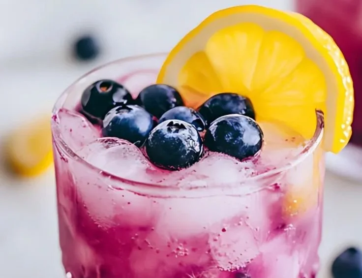Blueberry Lemonade Vodka Smash