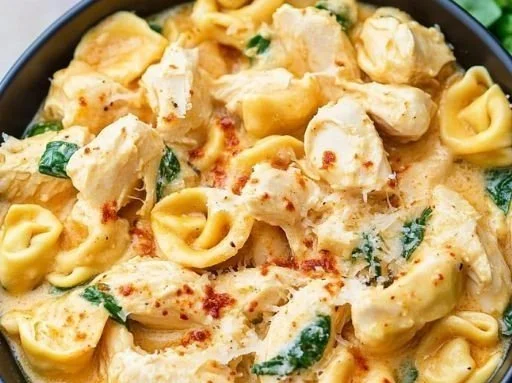 Cozy Weeknight Crockpot Chicken Tortellini