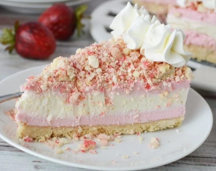 Strawberry Crunch Cheesecake