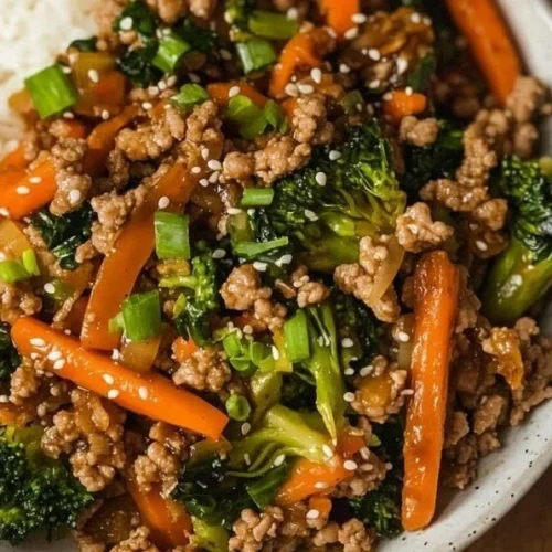 Delicious Teriyaki Stir-Fry with ground turkey and colorful vegetables