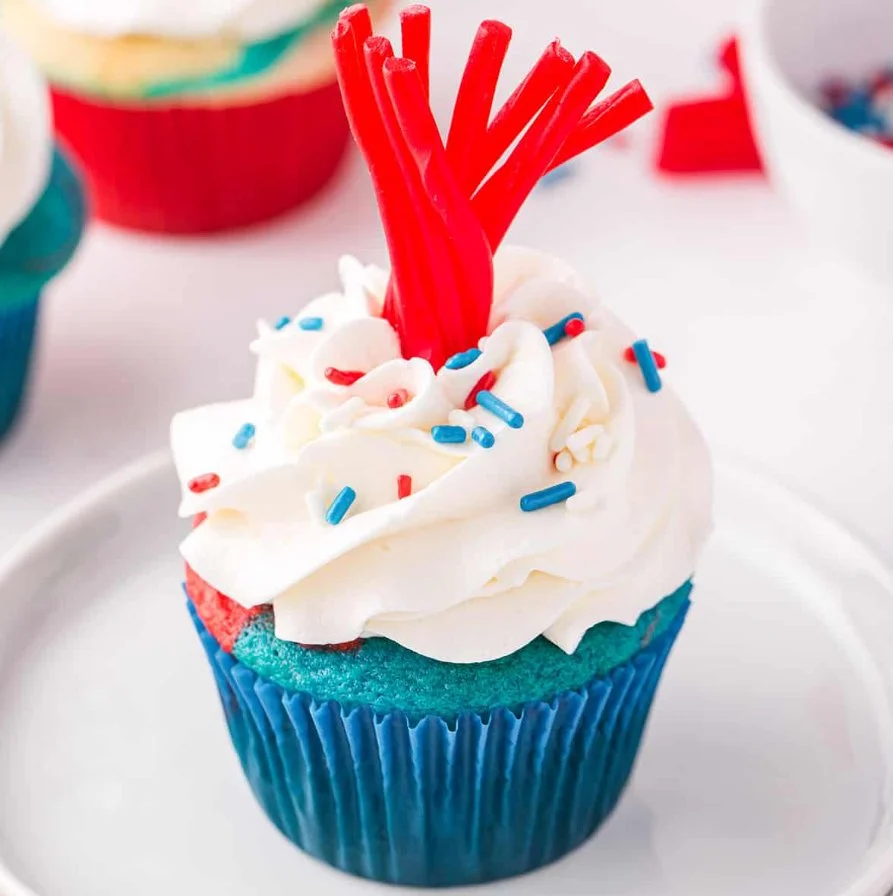 Firecracker Cupcakes Master the Perfect Party Treats